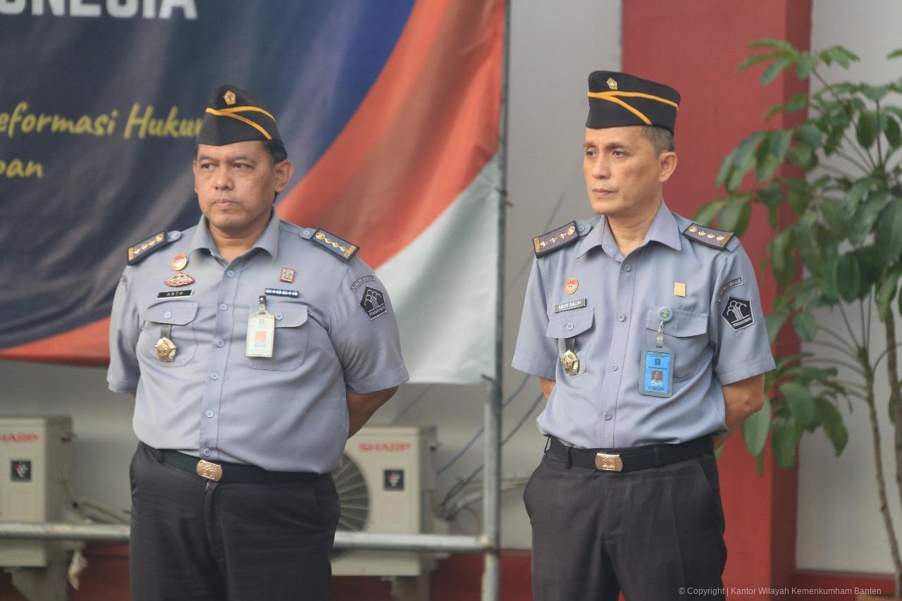 33b9200feffb4192aae2a8ab40e29293