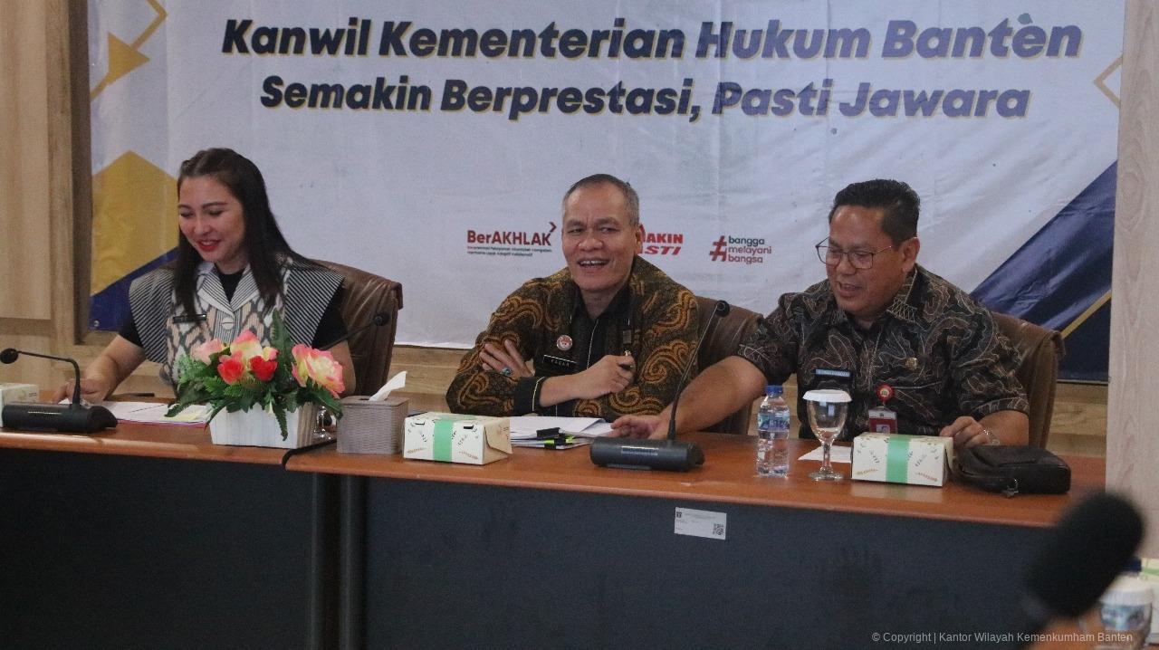 Raperwal Pakaian Dinas ASN Dimatangkan Kanwil Kemenkum Banten
