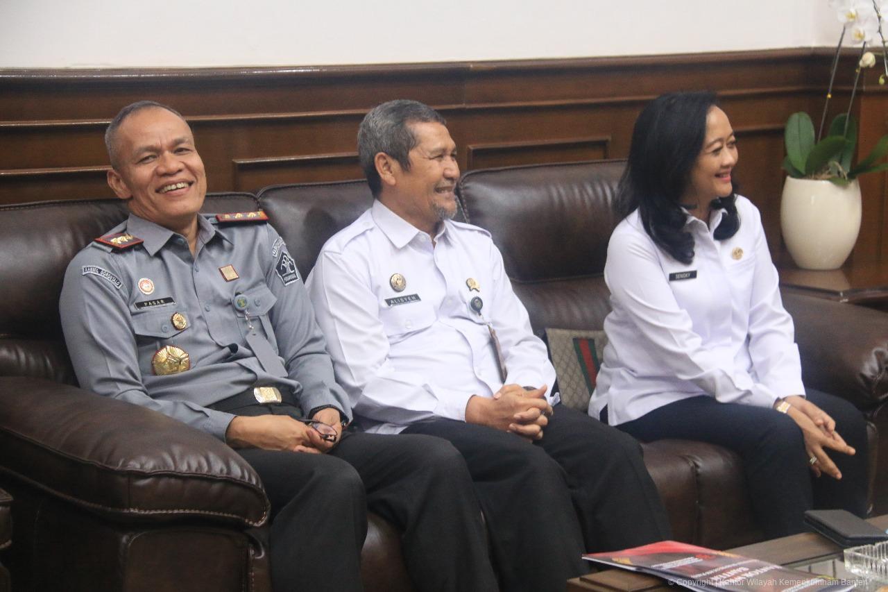 87aec885b00c489a9a647c47fa855ad4