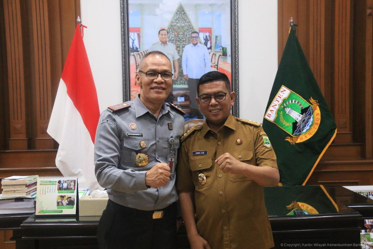 b067a40937164e0d81bedec1c71db726