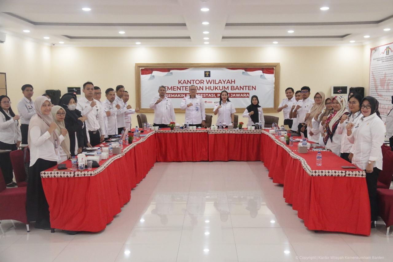 fee04e13f10044d58d558f38cfe5f92c