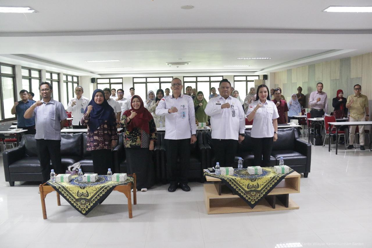 f87be5bd28c1406e8469c34f3bc0df15